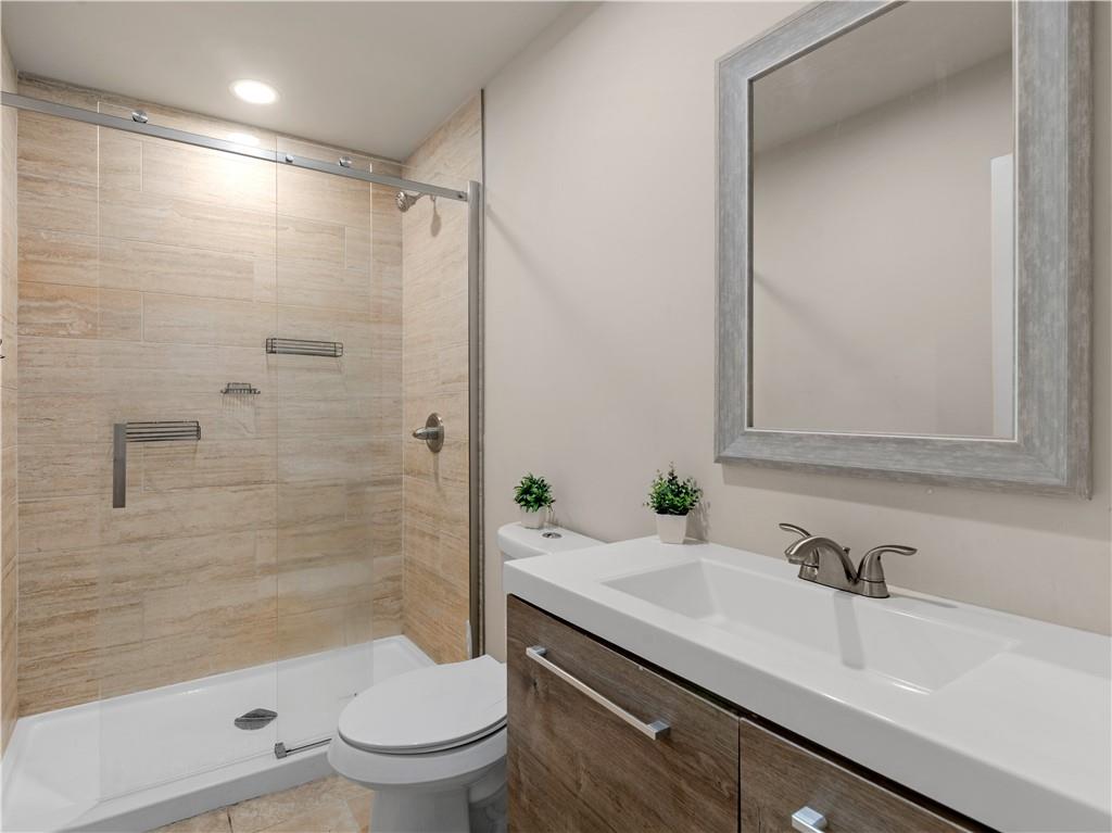 Saddle Ridge @ Annewekee Trail - Residential