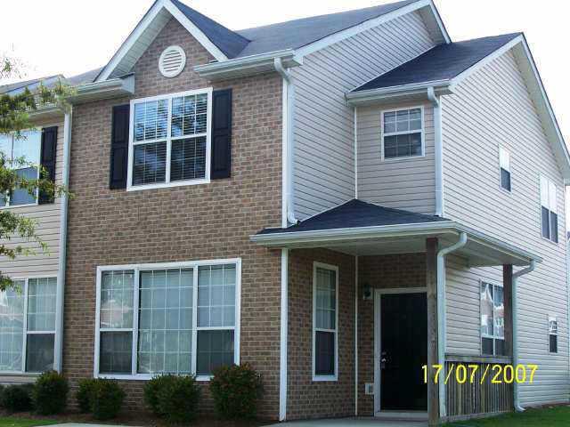 REDUCED! 10K IN BUYER INCENTIVES, USE ANYWAY YOU WANT!!NEWLY RENOVATED INCLUDING NEW KITCHEN COUNTERS/FLOORING/UPGRADED APPLIANCES. ALL NEW CARPET/VINYL. FRESH PAINT IN & OUT. UPDATED BATHS, NEW LIGHTING. SEPERATE DINING ROOM, LARGE FAMILY ROOM.