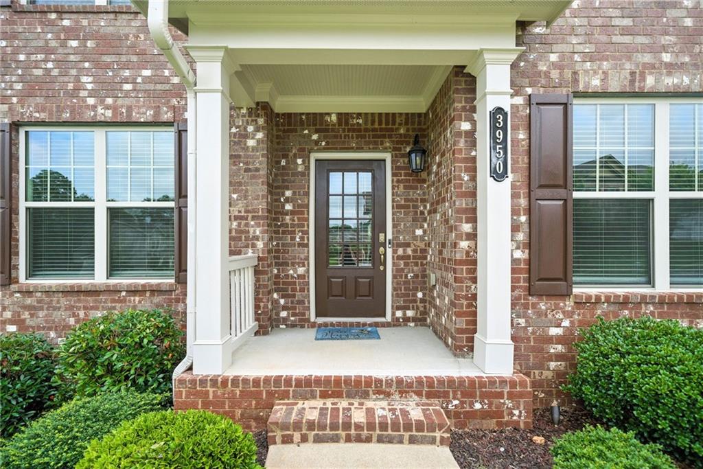 3950 Grandview Manor Drive