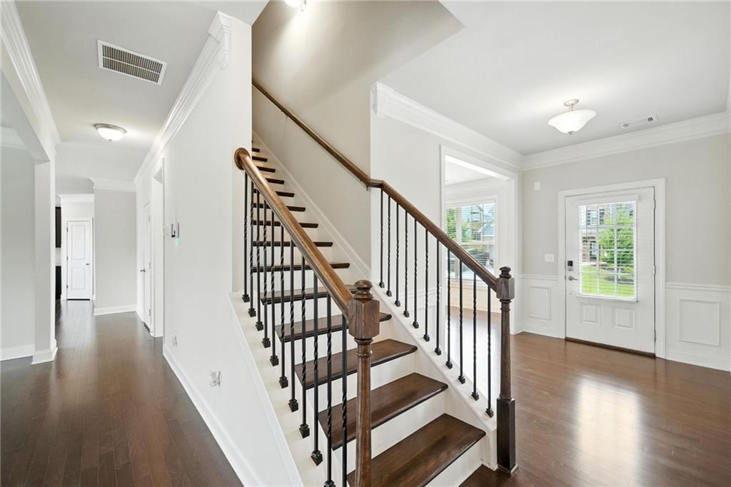 3950 Grandview Manor Drive