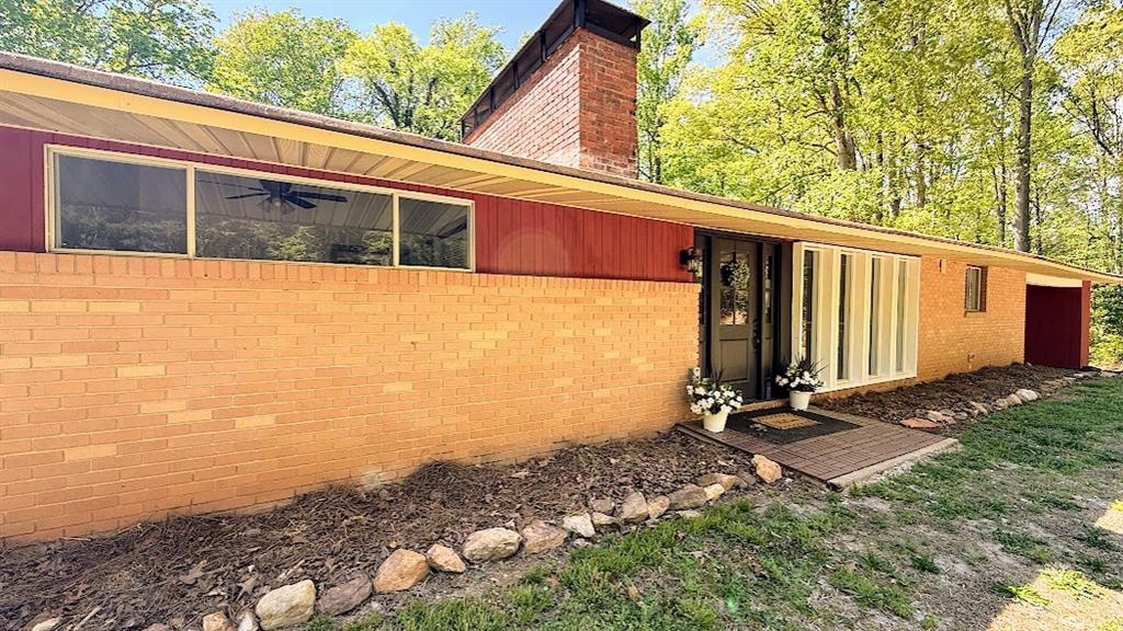 1121 Highway 27 N