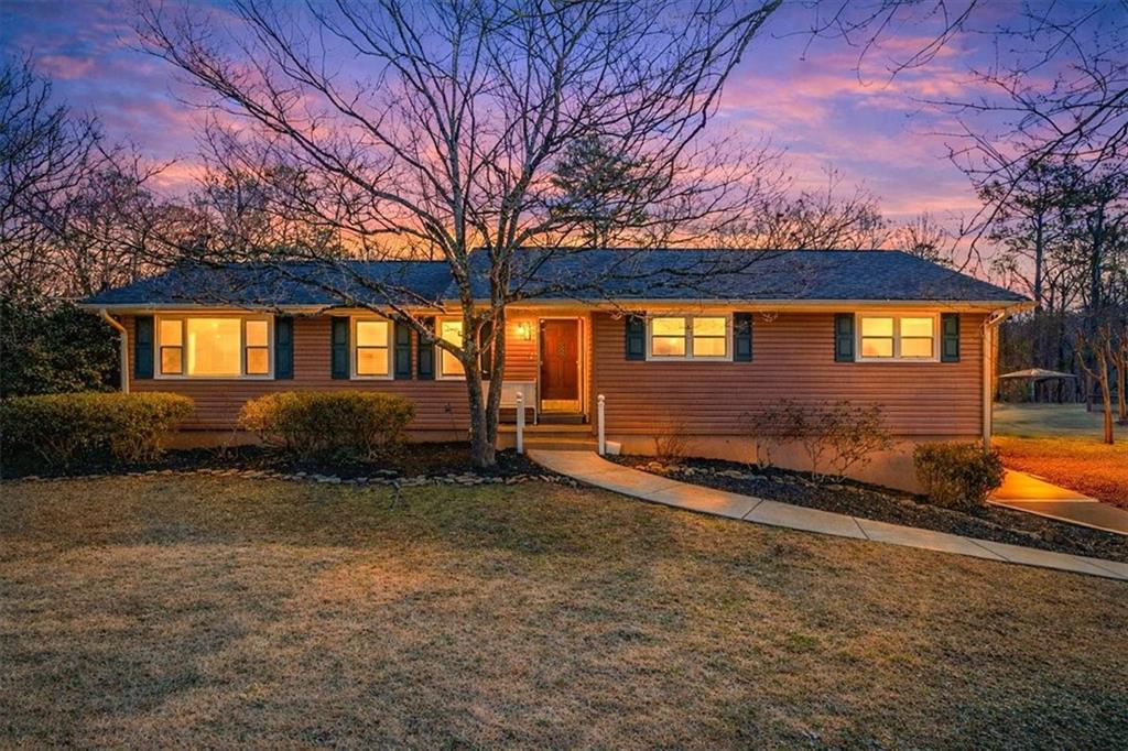 513 Rivercrest Drive