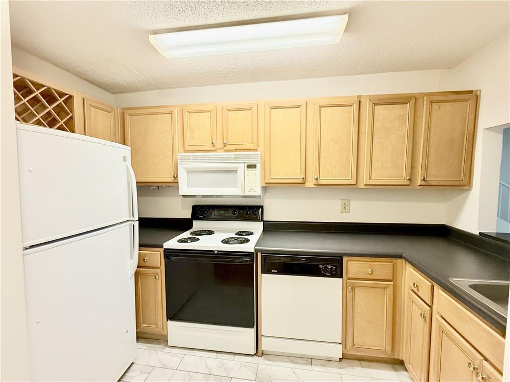 3655 Habersham Road NE 329