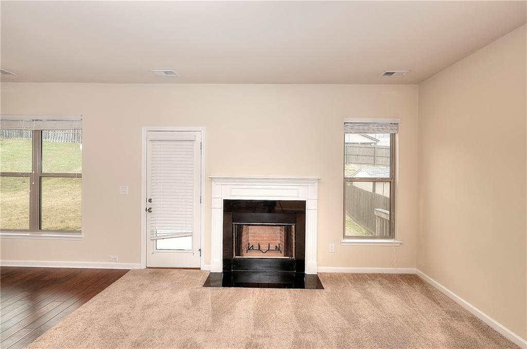 1152 Deadwood Trail, Loganville, Georgia image 7