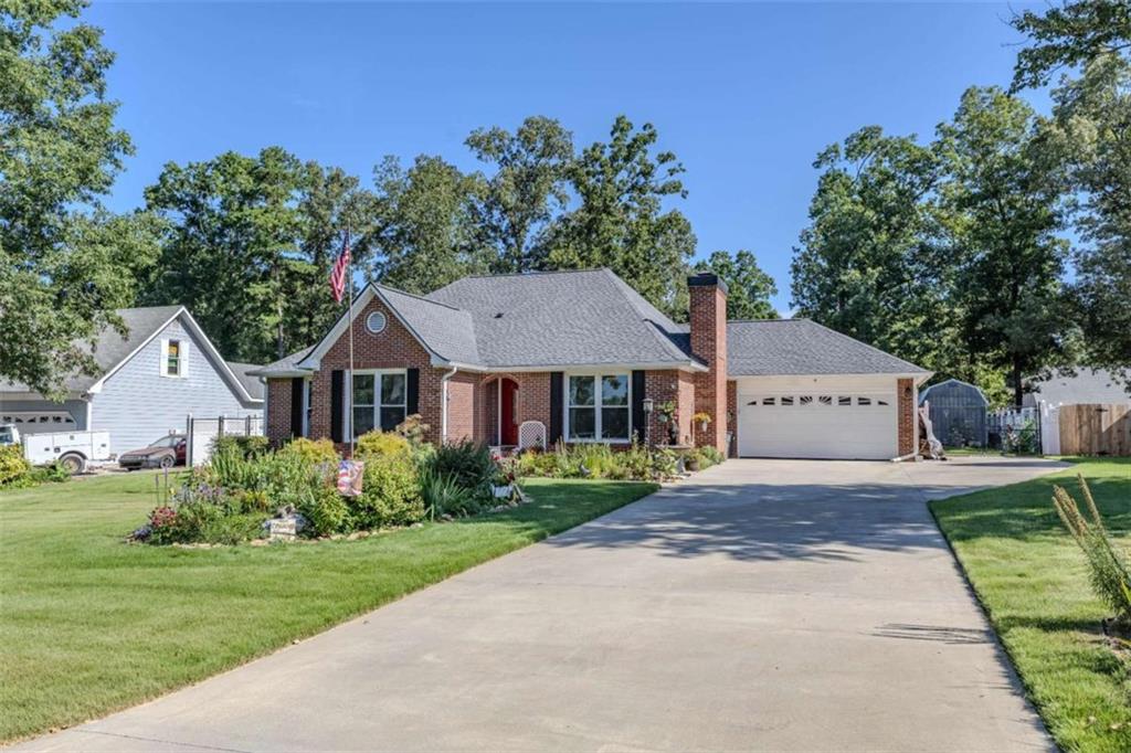 14 Meadowood Drive NW