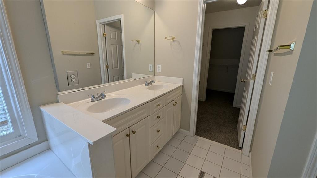 3836 Misty Lake Lk, Ellenwood, Georgia image 44