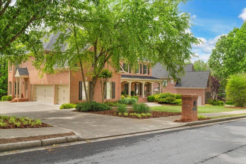 120 Burford Hollow