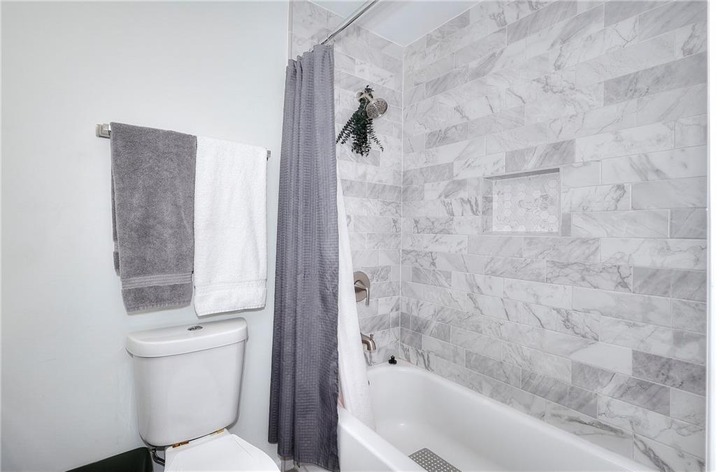 Lake Cowart Estate - Residential