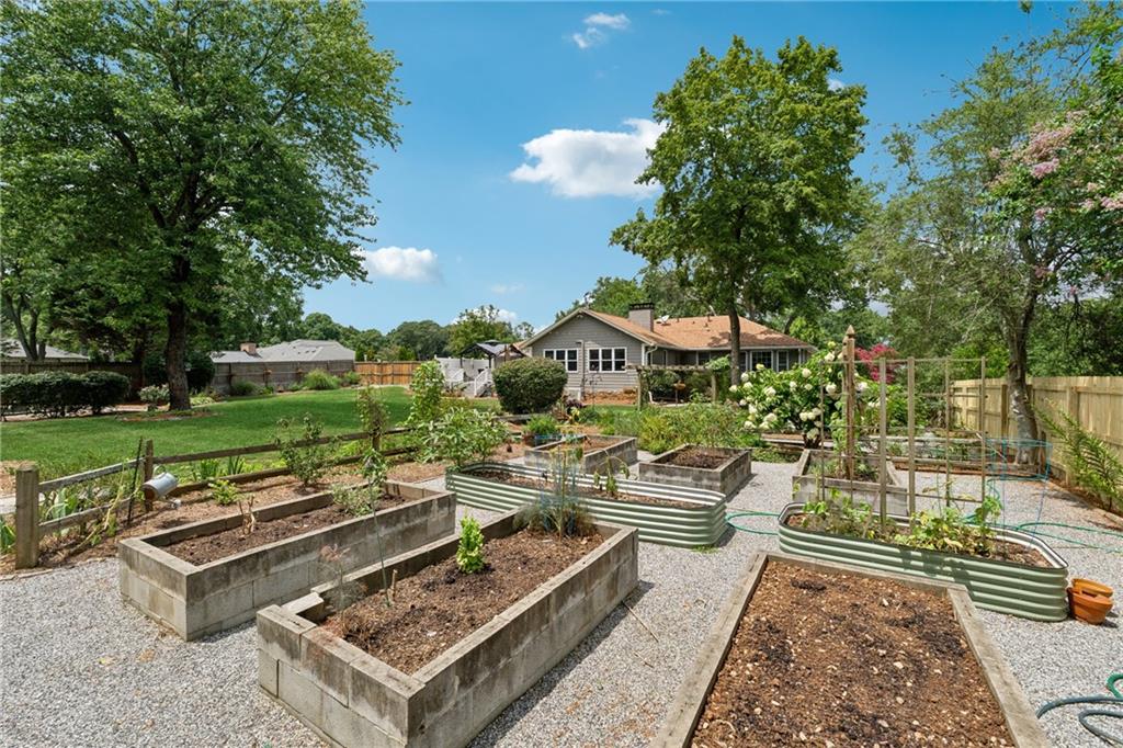 240 Saddle Horn Circle