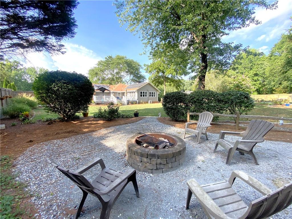 240 Saddle Horn Circle