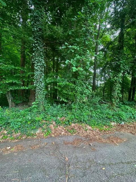 Vacant Land For Sale - 721 Aberdeen Drive<br/> Stone Mountain, GA 30083