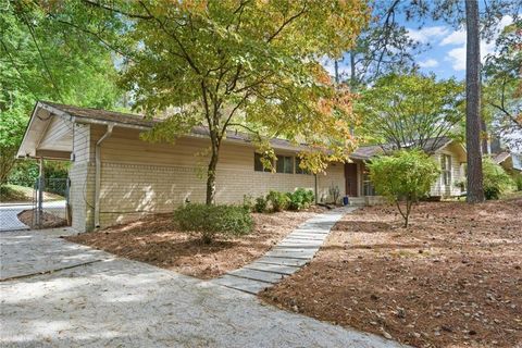 705 Edgewater Trail NW Sandy Springs GA 30328