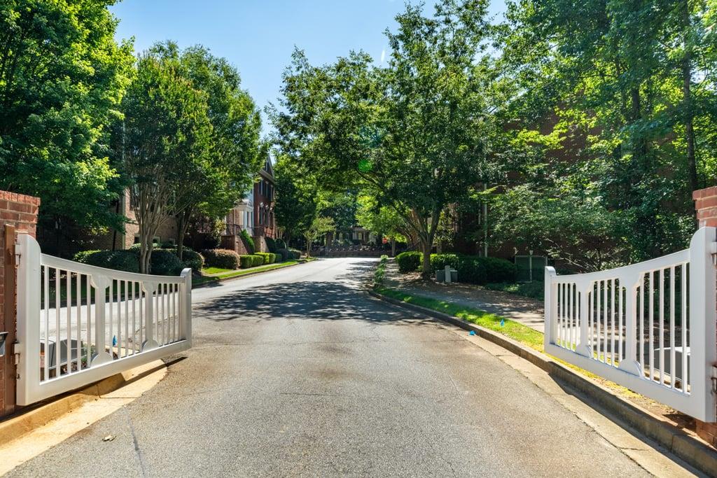 1607 Waters Edge Trail
