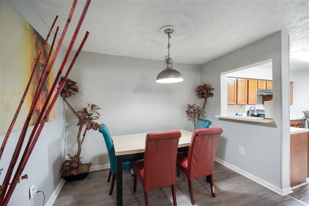 6487 Northridge Way