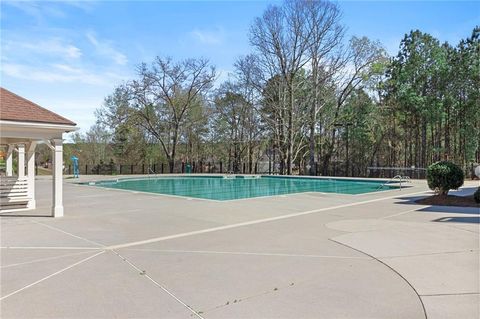 A home in Dacula