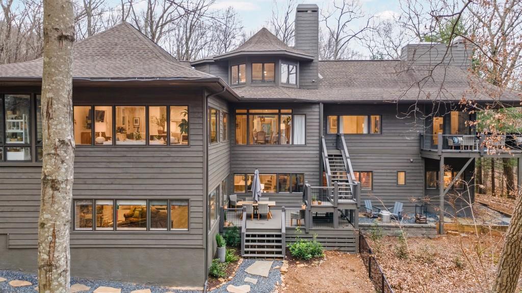 220 Wake Robin Drive