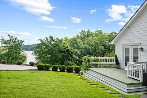 A home in Dawsonville