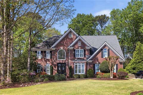 Homes For Sale - 4662 Gilhams Road<br/> Roswell, GA 30075