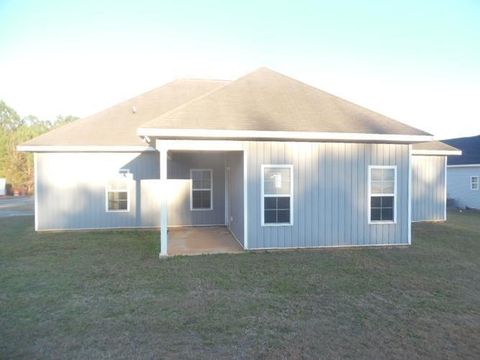 A home in Hawkinsville