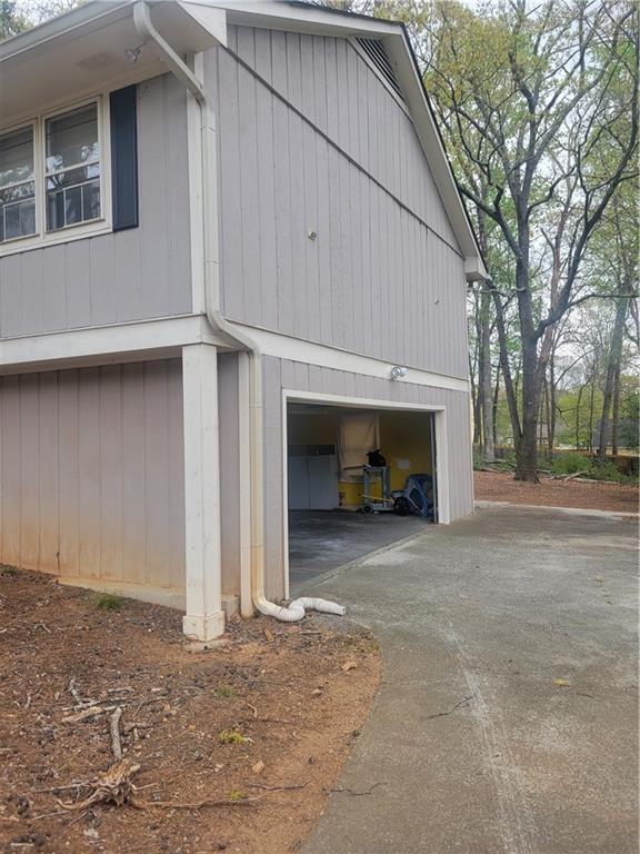 5251 Greenpoint Drive, Stone Mountain, Georgia image 3
