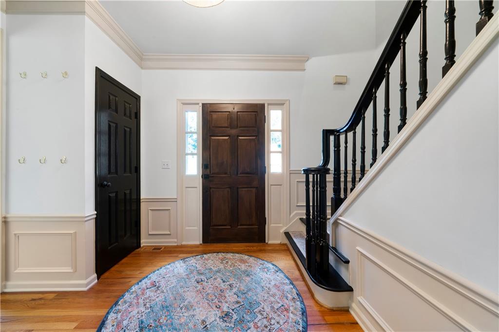 5725 Fairwood Drive NW