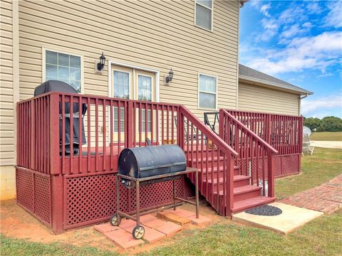 A home in Barnesville