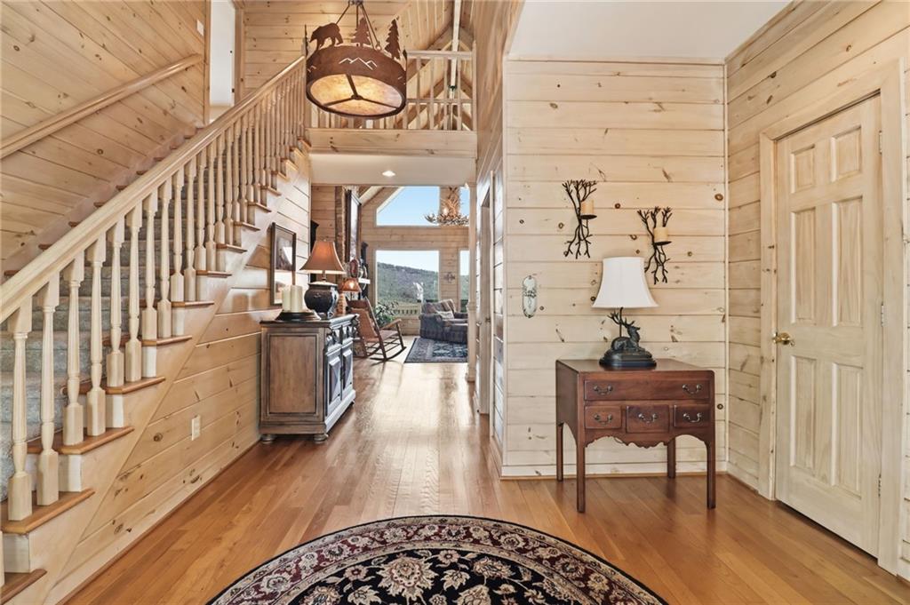 1692 Ridgeview Drive
