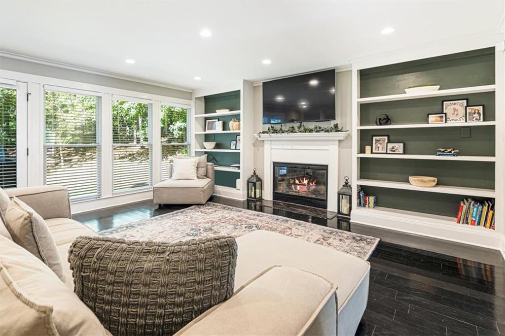 120 Founders Cove