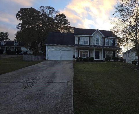 A home in Flowery Branch