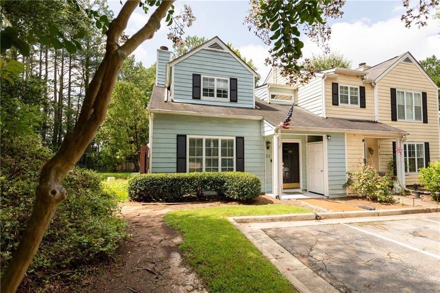 180-Day seller Warranty coverage.
The interior boasts a neutral color paint scheme, providing a soothing ambiance throughout. A cozy fireplace adds warmth to the living area. The primary bedroom features a spacious closet, offering plenty of storage. Fresh interior paint gives the home a renewed look, while partial flooring replacement adds a touch of modernity. This home is a perfect blend of style and convenience, making it a wonderful place of your own.