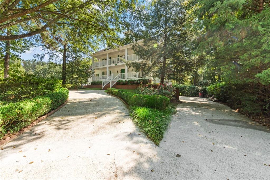 2390 Sassafrass Lane, Powder Springs, Georgia image 7