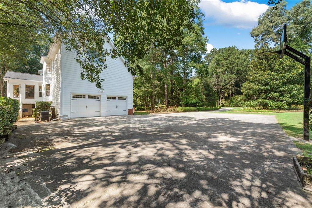 2390 Sassafrass Lane, Powder Springs, Georgia image 6