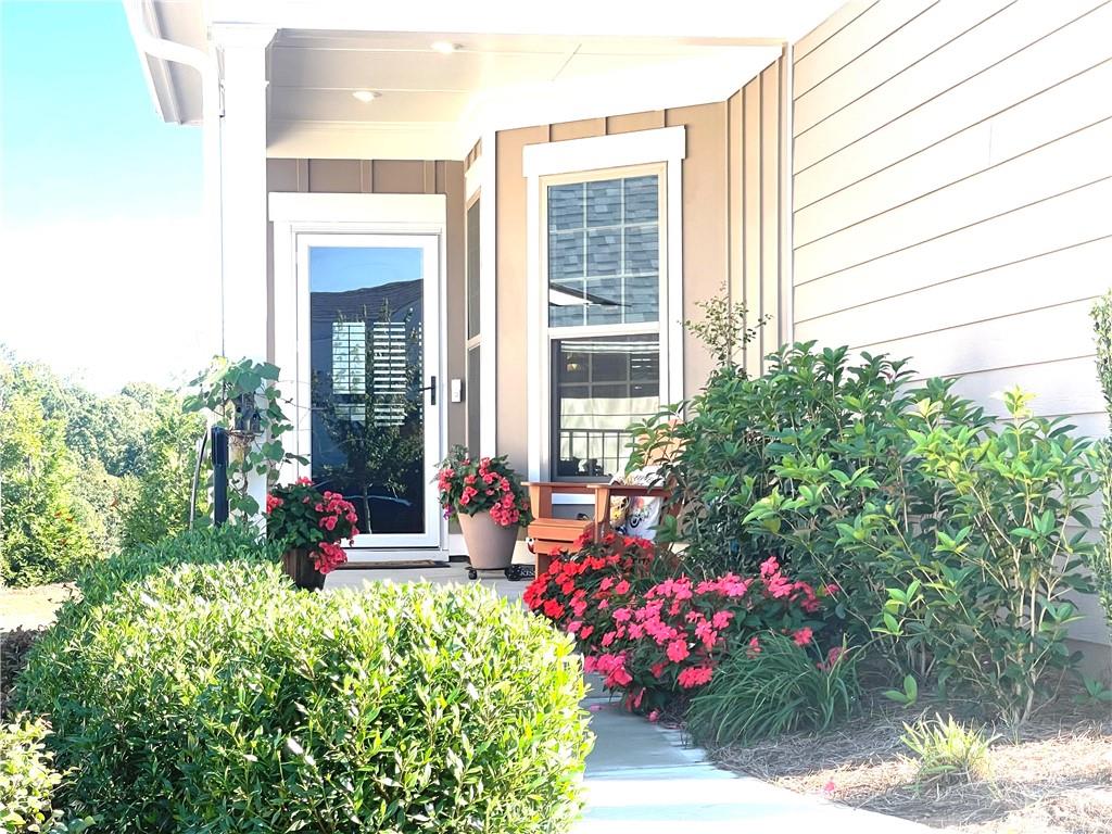 5709 Grapewood Street