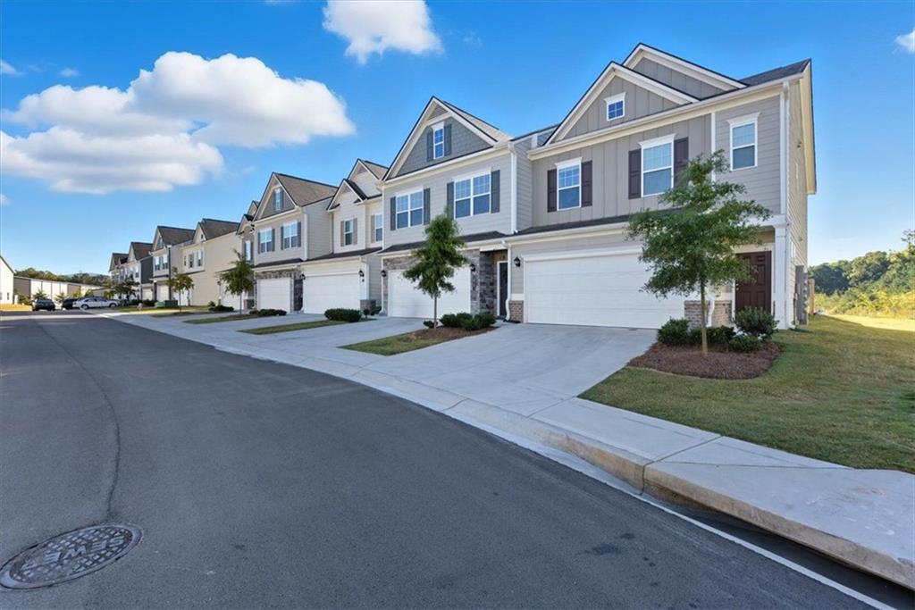 Pinnacle Towns - Residential