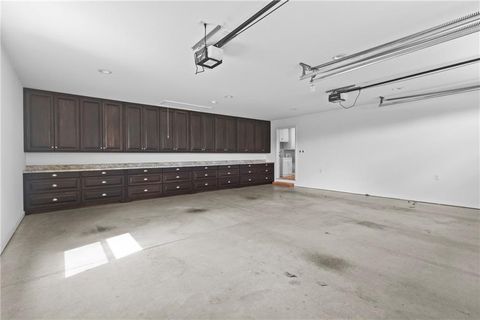 listing image 80