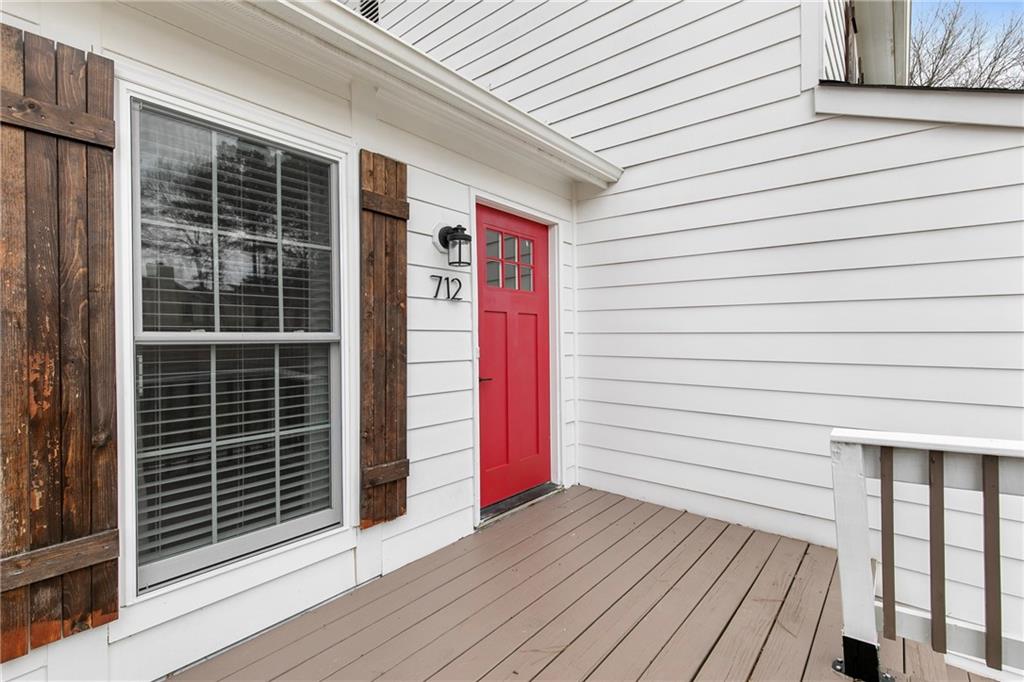 712 Berts Circle, Lilburn, Georgia image 3