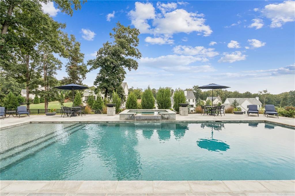 1505 Bon Endriot Court