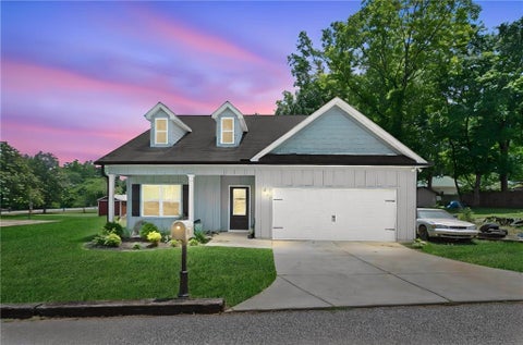 Homes For Sale - 47 Hoke Street<br/> Jackson County, Maysville, GA 30558