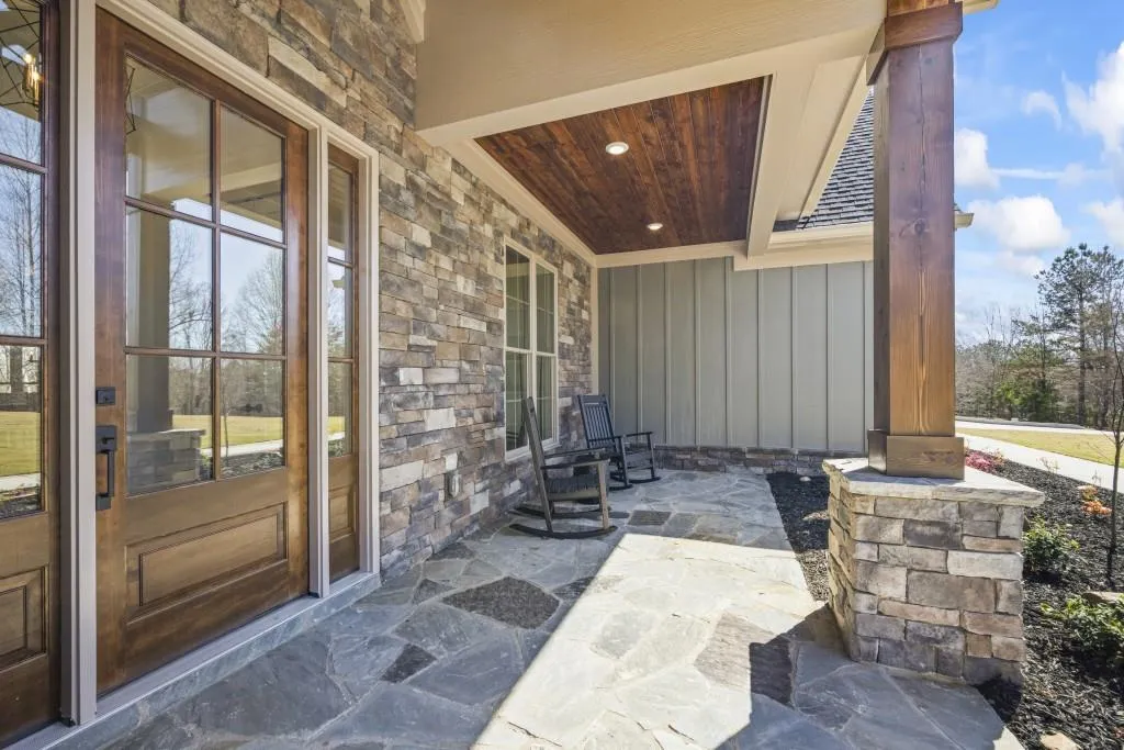 Toccoa, Georgia 30577, United States, 4 Bedrooms Bedrooms, ,4 BathroomsBathrooms,Residential,Active,31139