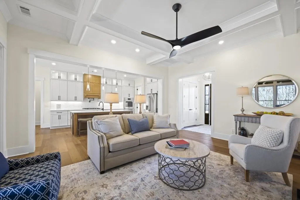 Toccoa, Georgia 30577, United States, 4 Bedrooms Bedrooms, ,4 BathroomsBathrooms,Residential,Active,31139