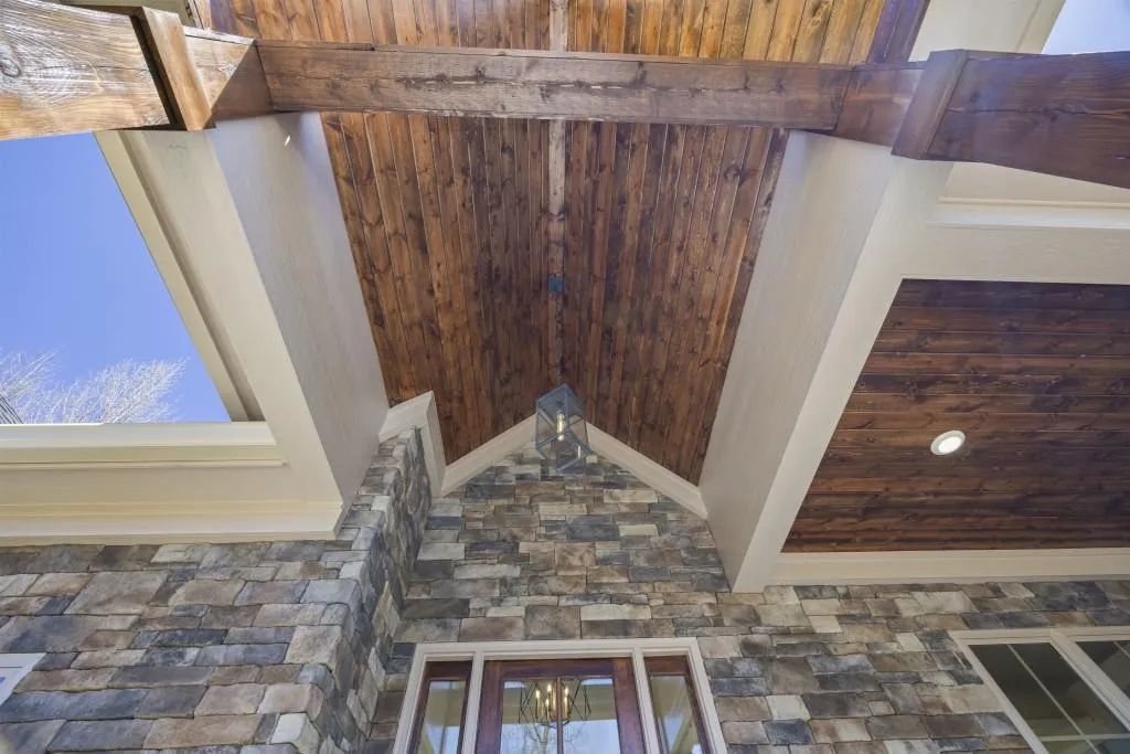 Toccoa, Georgia 30577, United States, 4 Bedrooms Bedrooms, ,4 BathroomsBathrooms,Residential,Active,31139