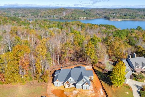 A home in Toccoa