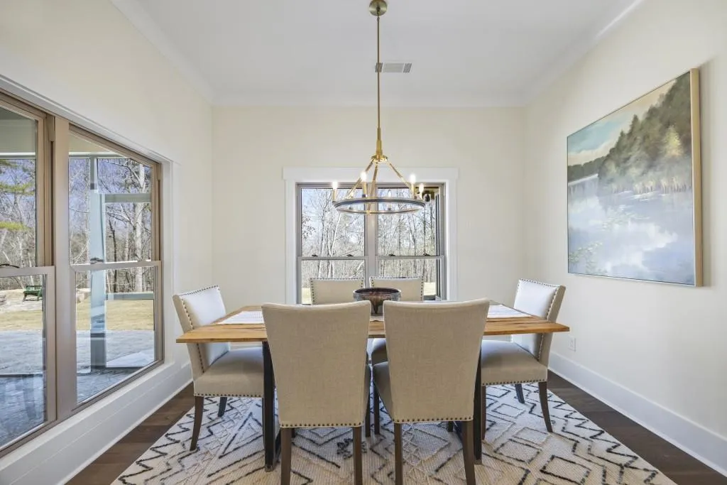 Toccoa, Georgia 30577, United States, 4 Bedrooms Bedrooms, ,4 BathroomsBathrooms,Residential,Active,31139