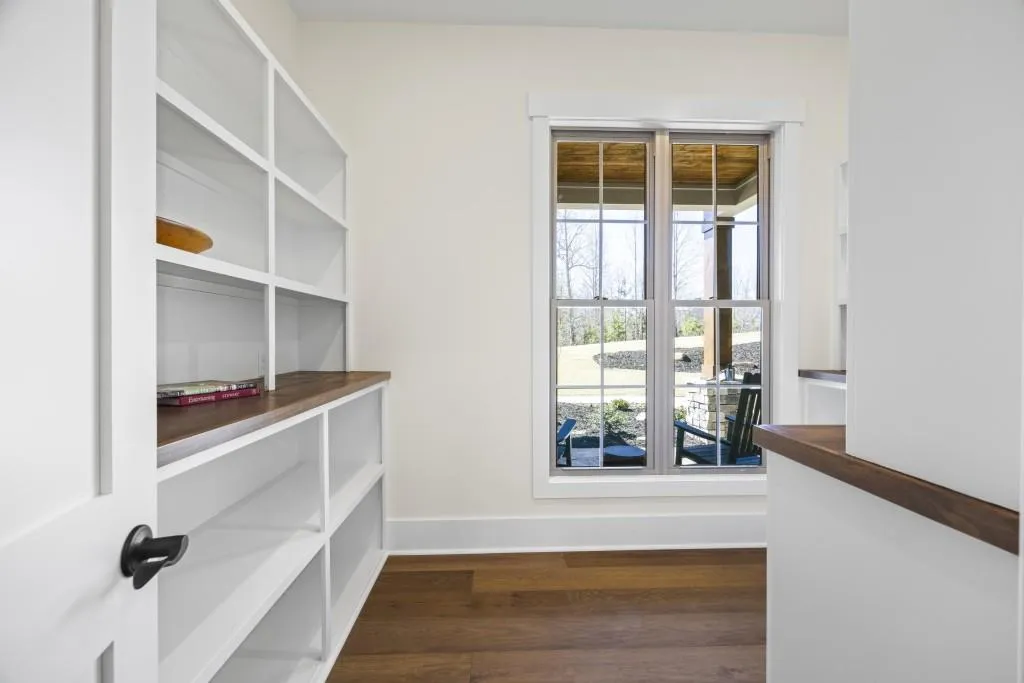 Toccoa, Georgia 30577, United States, 4 Bedrooms Bedrooms, ,4 BathroomsBathrooms,Residential,Active,31139