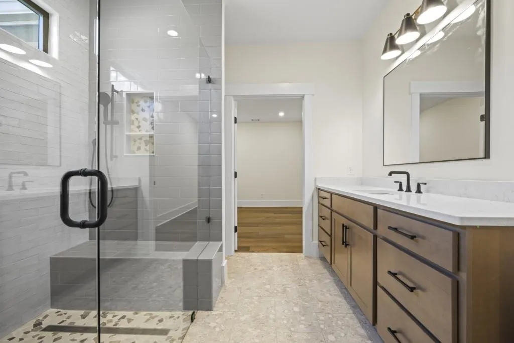 Toccoa, Georgia 30577, United States, 4 Bedrooms Bedrooms, ,4 BathroomsBathrooms,Residential,Active,31139