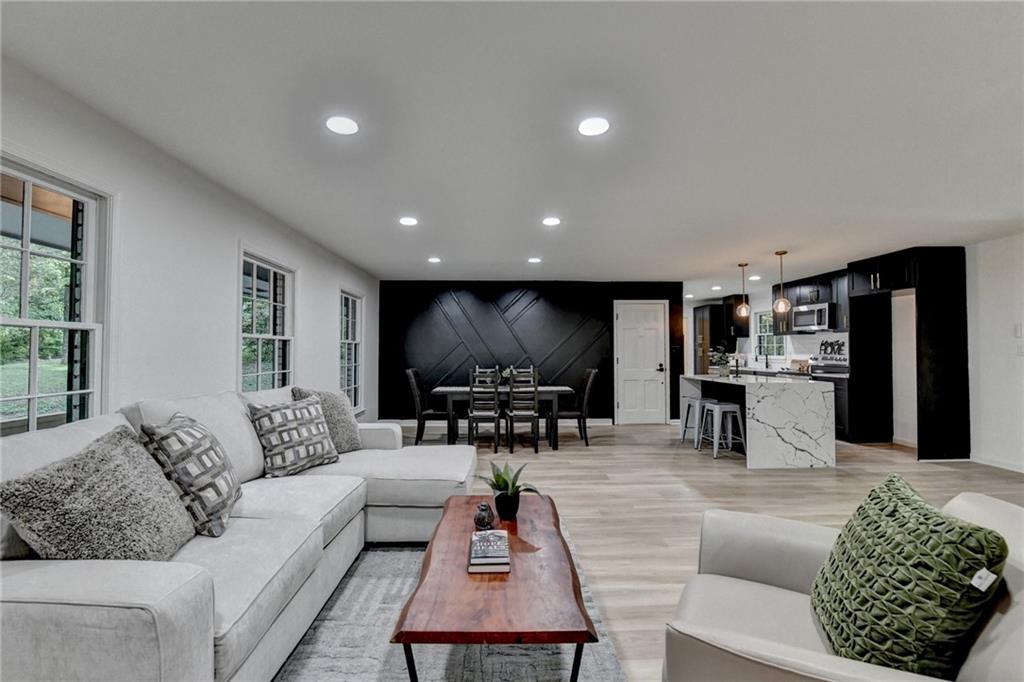 1300 Lavista Drive SW