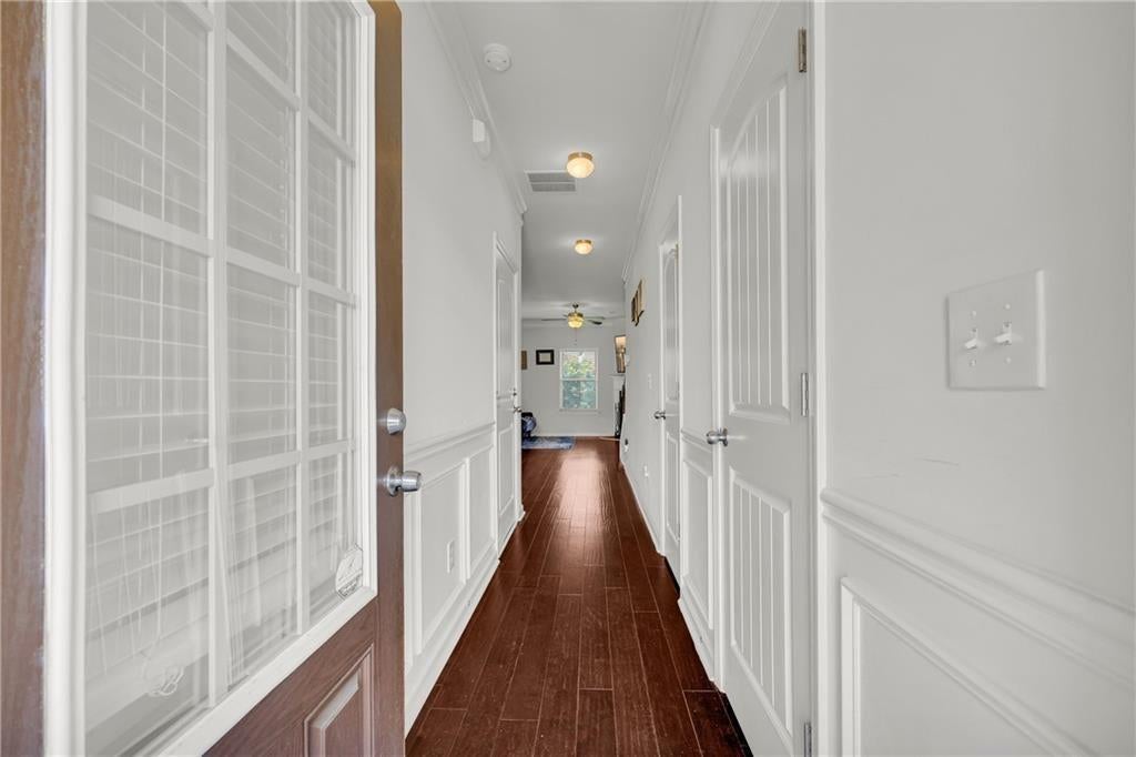 1735 Snapping Court
