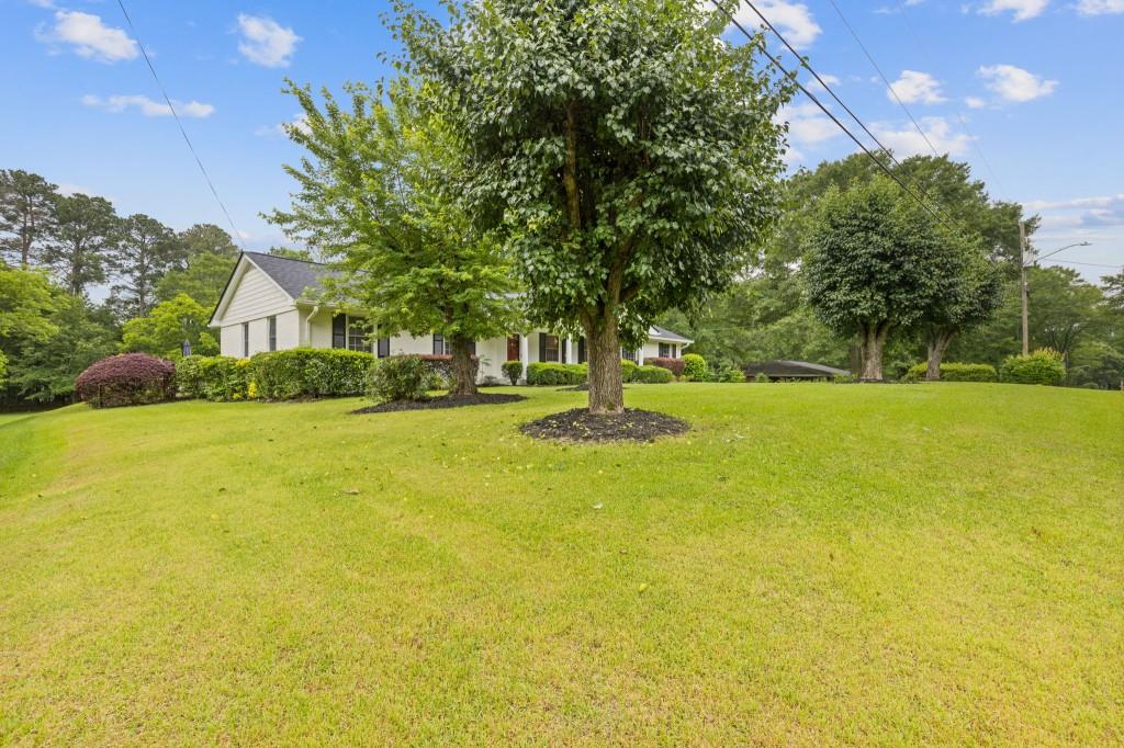 256 Teresa Lane, Loganville, Georgia image 3