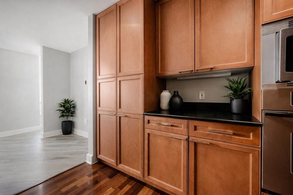 700 Park Regency Place 1207