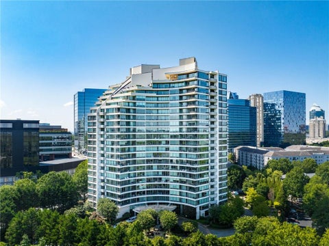 Condo For Sale - 700 Park Regency Place #1207<br/> Fulton County, Atlanta, GA 30326